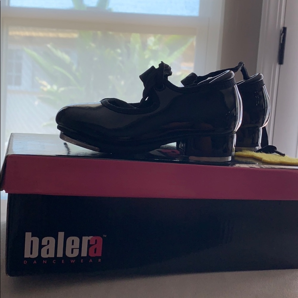 Toddler black tap shoes
